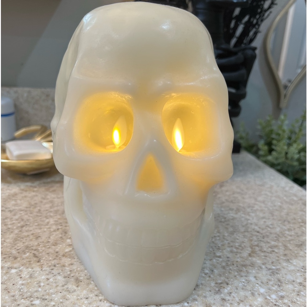 Brand New Luminara Skull Candle